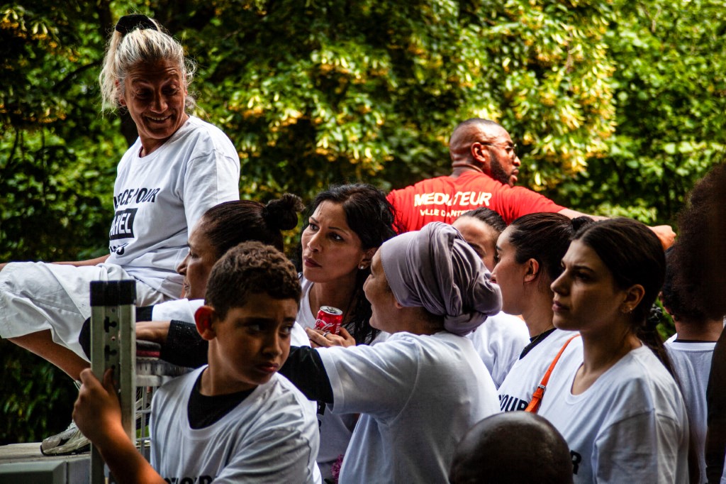 Des dames mobilisées contre les drames