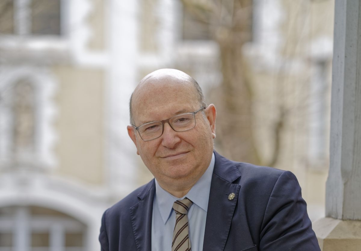 Journée mondiale du travail social : les professionnels au c...